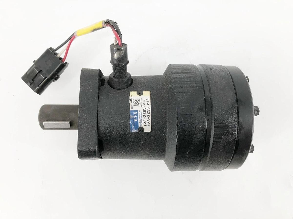 New Eaton Char-Lynn 103-3295-012 Hydraulic Motor