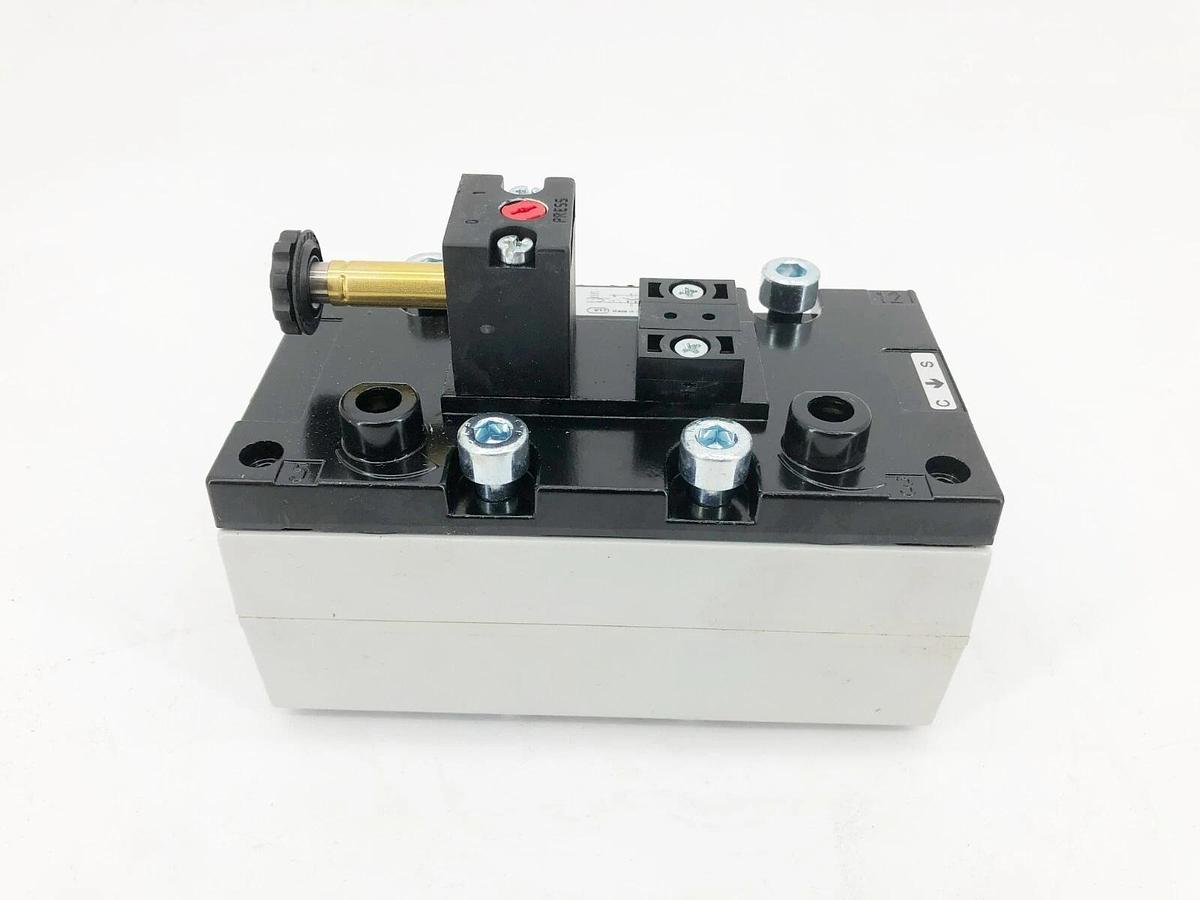 New Rexroth R402003413 Solenoid Valve V581-I4-5/2SR-110AC-CNO-AL-INT-T1-4I4-5