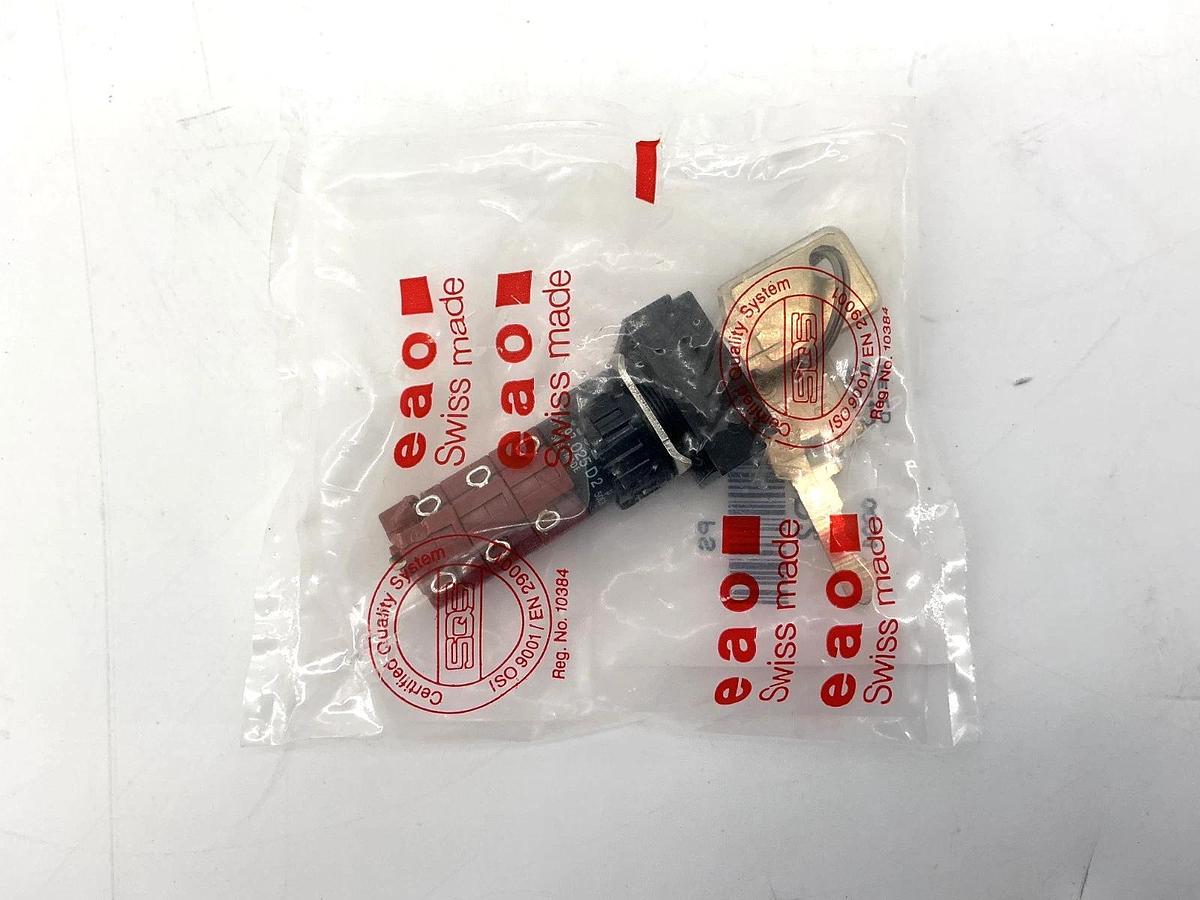 New EAO 51-197.025D2 Ser 51 Keylock Switch 2POS 3NC+3NO 5A 250VAC