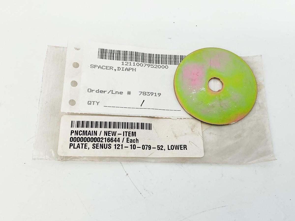 New Senus 121-10-079-52 Lower Pump Spacer Diaphragm Plate - No Box