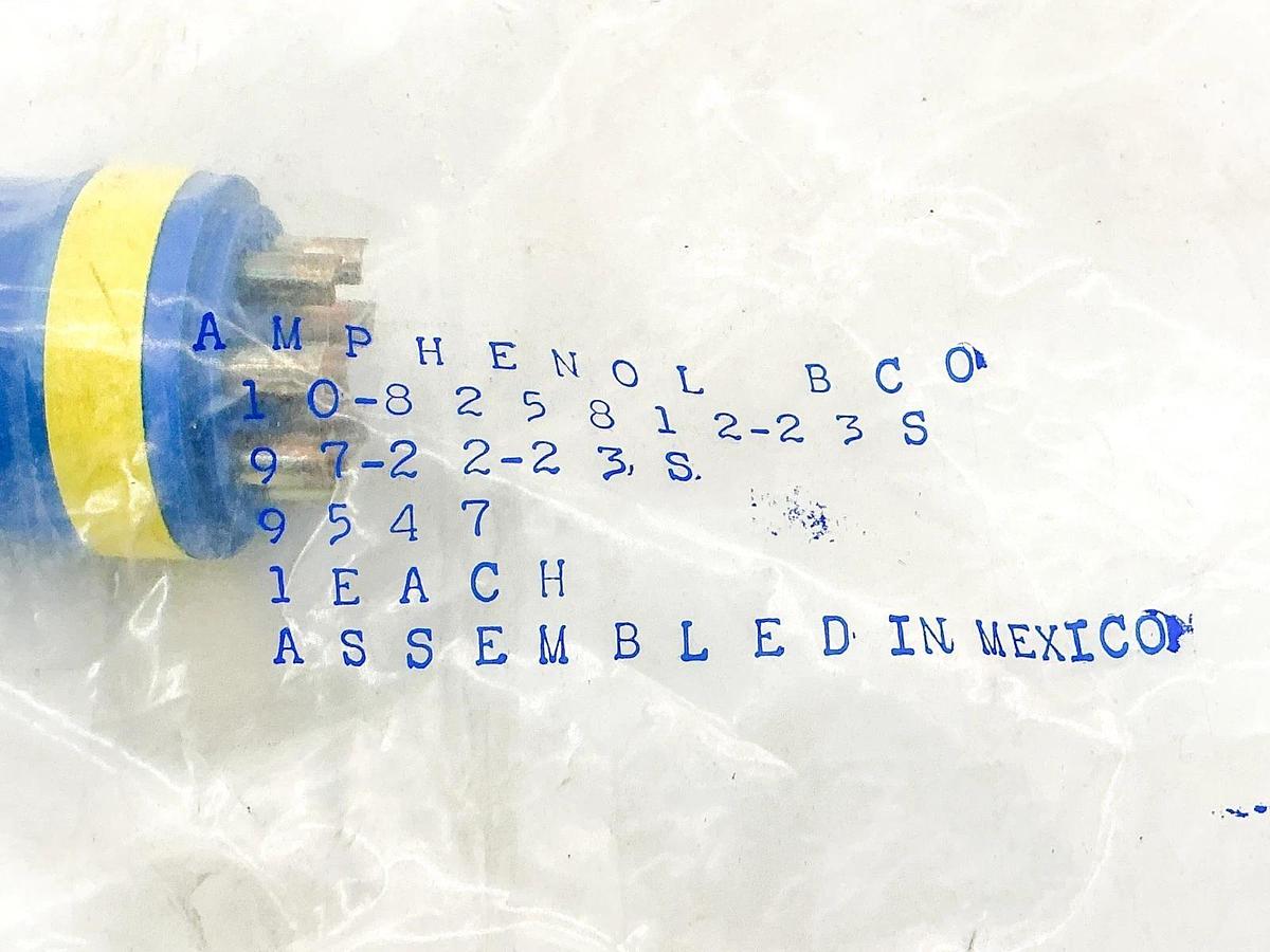 New Amphenol 97-22-23S Circular Socket Connector 8 Pin