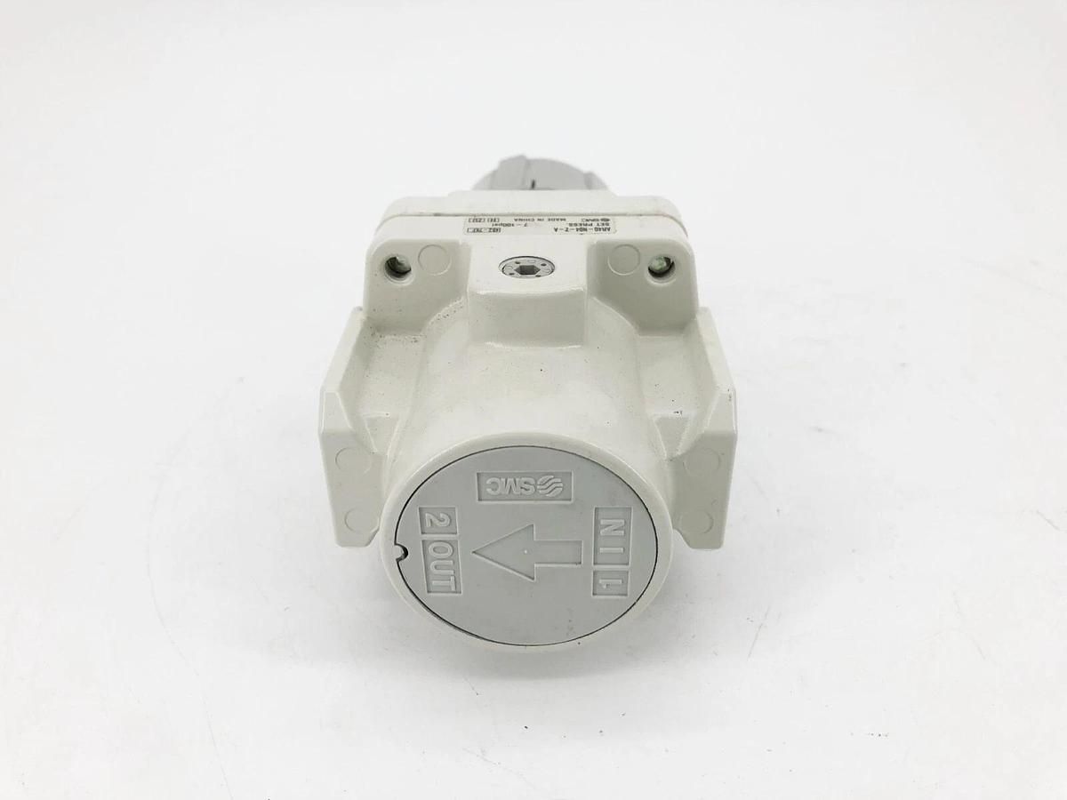 Lot of 2 New SMC AR40-N04-Z-A Pressure Regulators 1/2" NPT 7-100psi - No Box