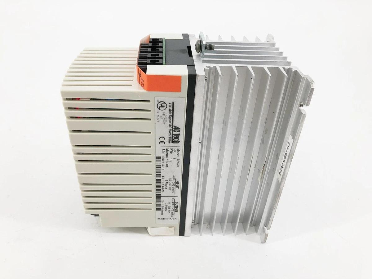 New Lenze AC Tech SF520 AC Motor Drive 2HP 480/590V 3PH