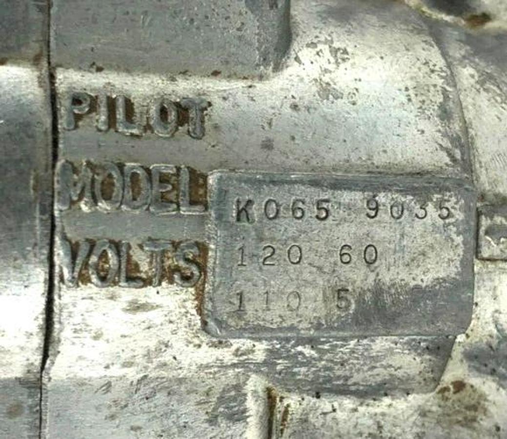 Used Parker K065-9035 Pilot Valve 110/120VAC 50/60HZ - No Manifold