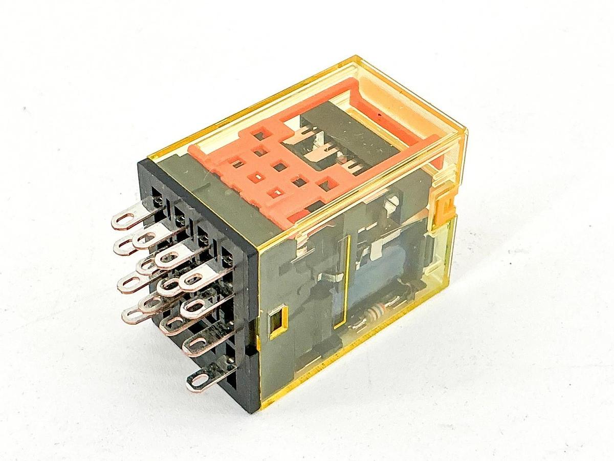 New Lot of 2 IDEC RU4S-C-A110 Relay 110-120Vac 1/10HP - No Box