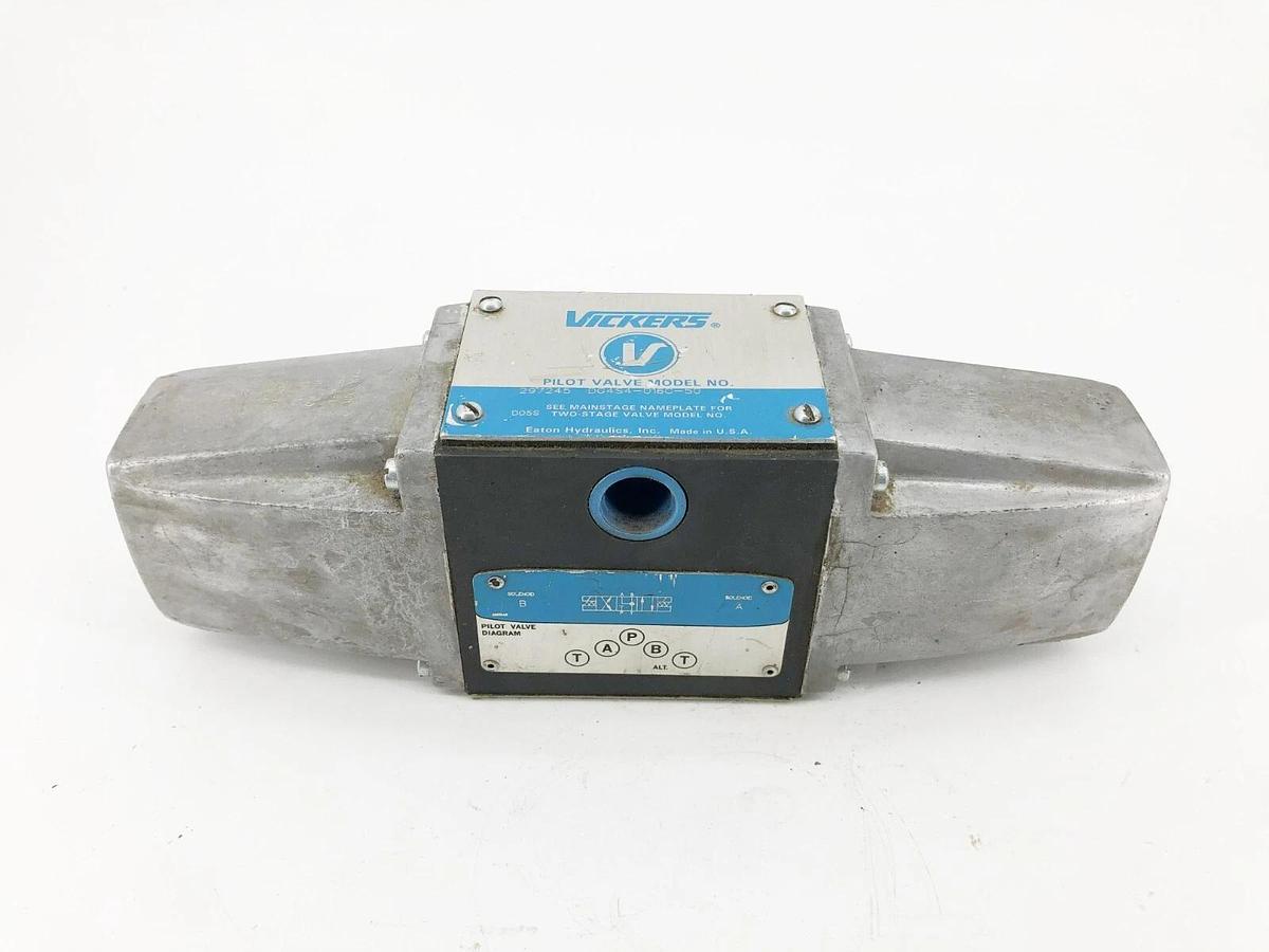 New Vickers DG4S4-016C-50 Directional Control Valve 115V Coils 297245