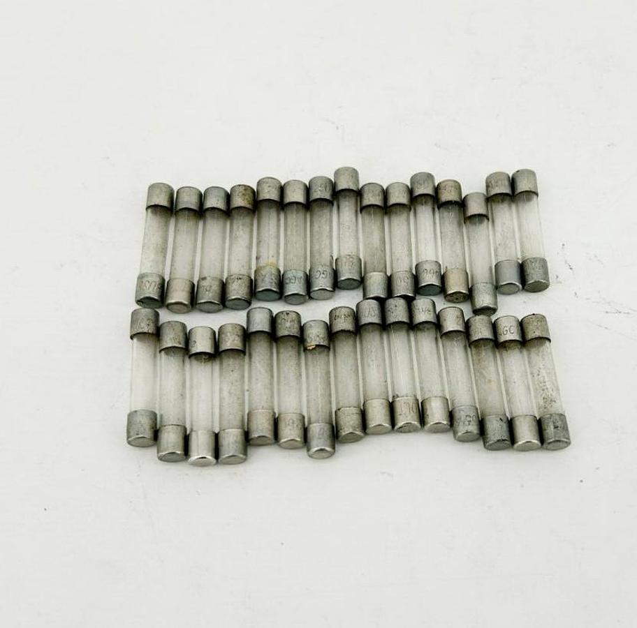 Lot of 30 New Buss AGC1-1/2 Fuses, 1.5A 250V, 1/4" x 1-1/4"