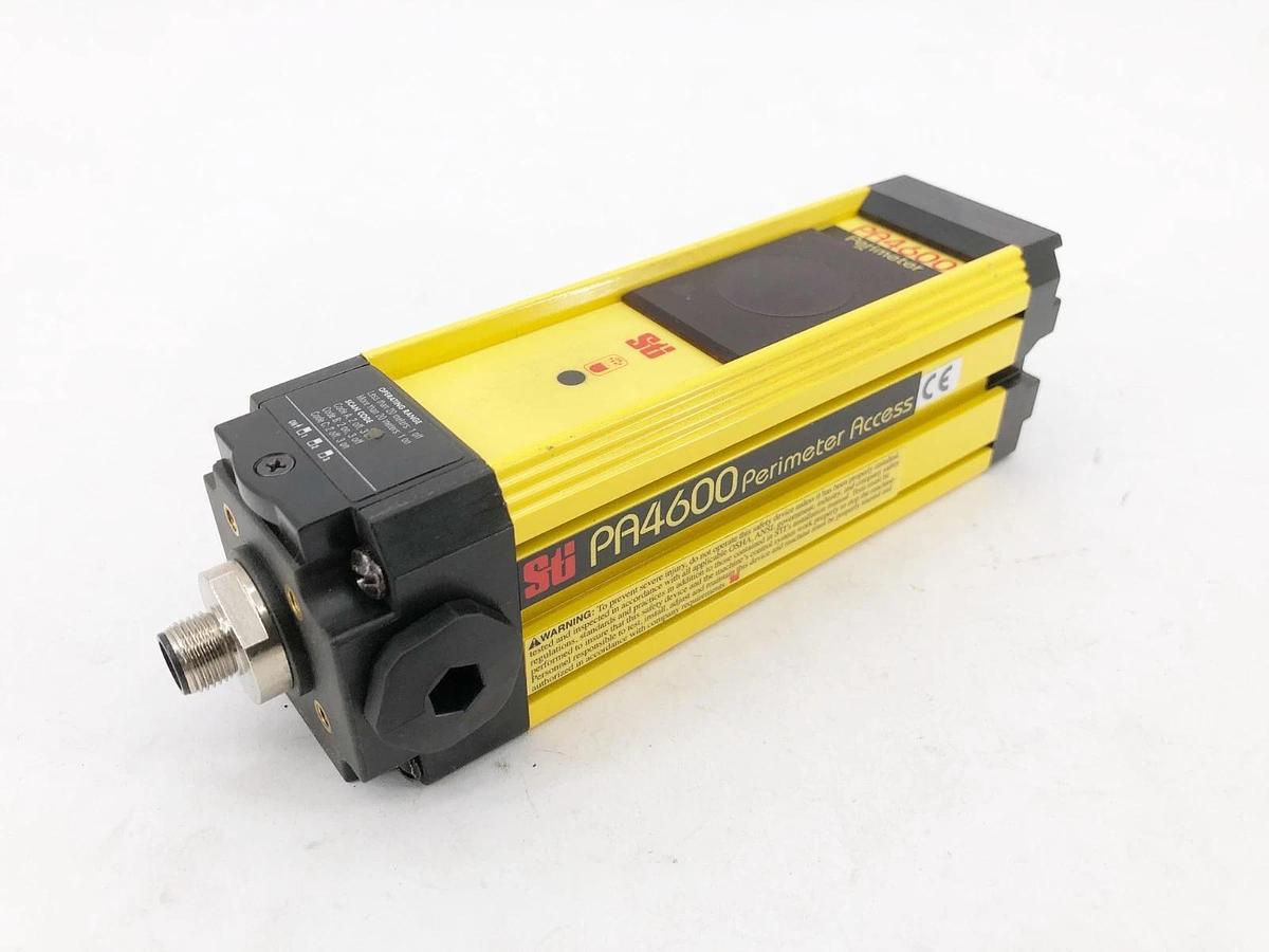 New STI PA4600 Light Curtain Transmitter 70171-1018 / PA46-1-000-Q2-X - No Box