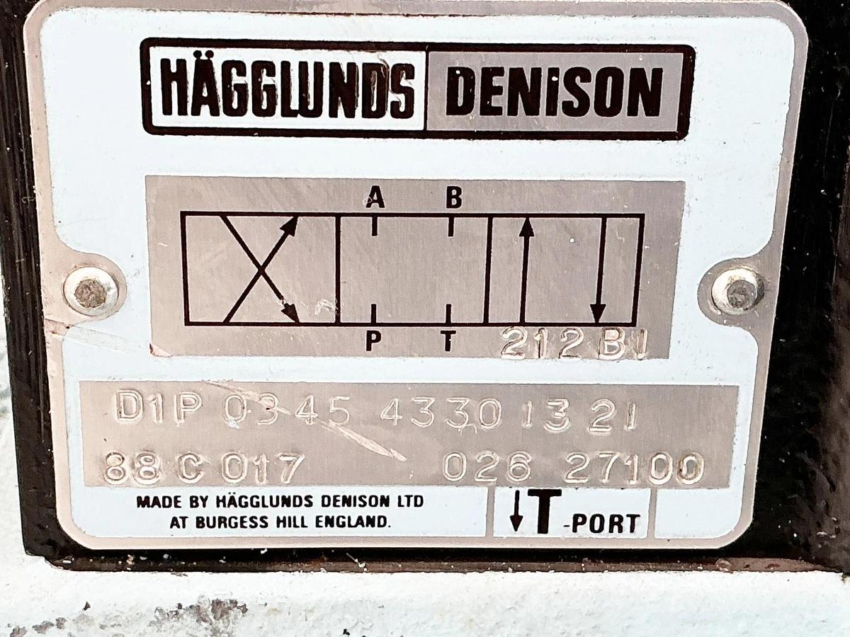 New Denison D1P-0345-4330-1321 Solenoid Valve S26 27042 - No Box