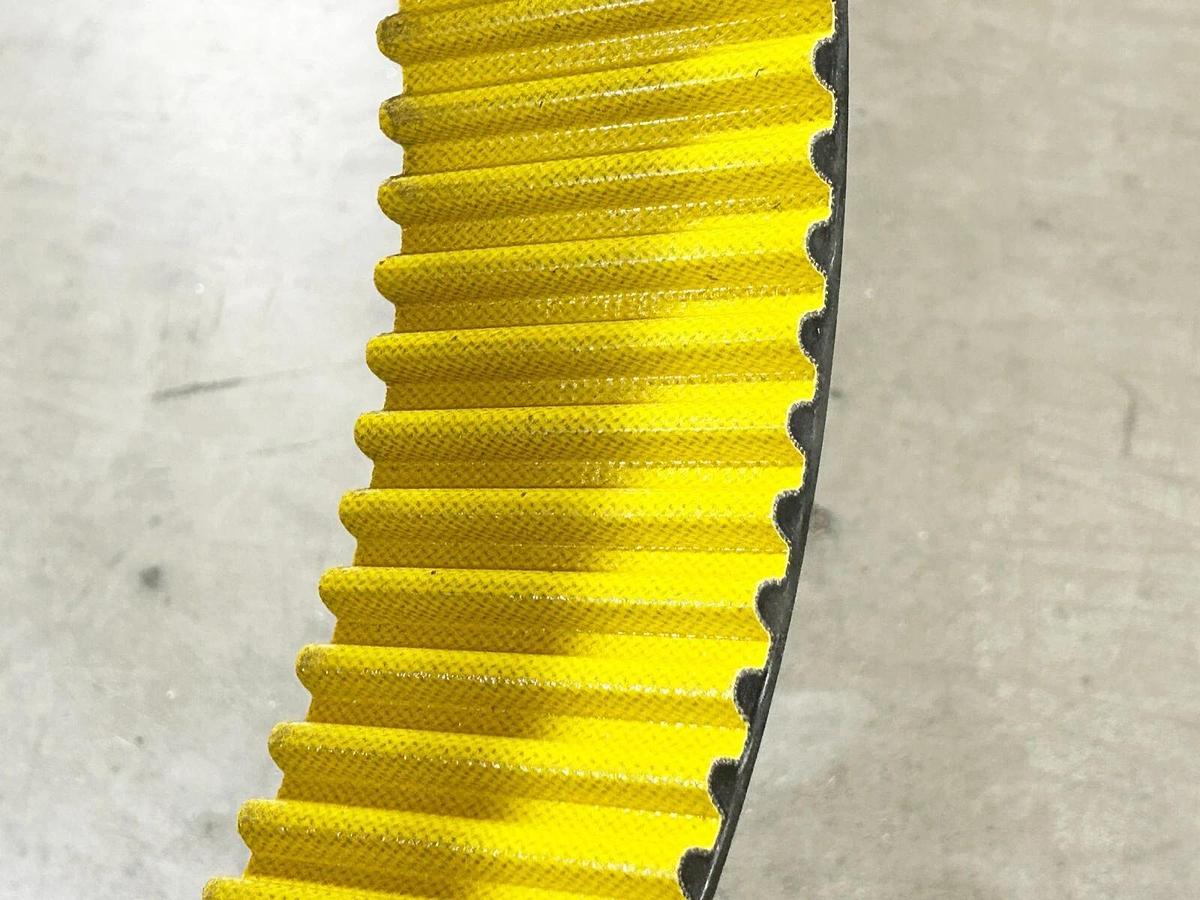 New Continental CTD14M-1568-90 Synchrochain Carbon Belt 112T
