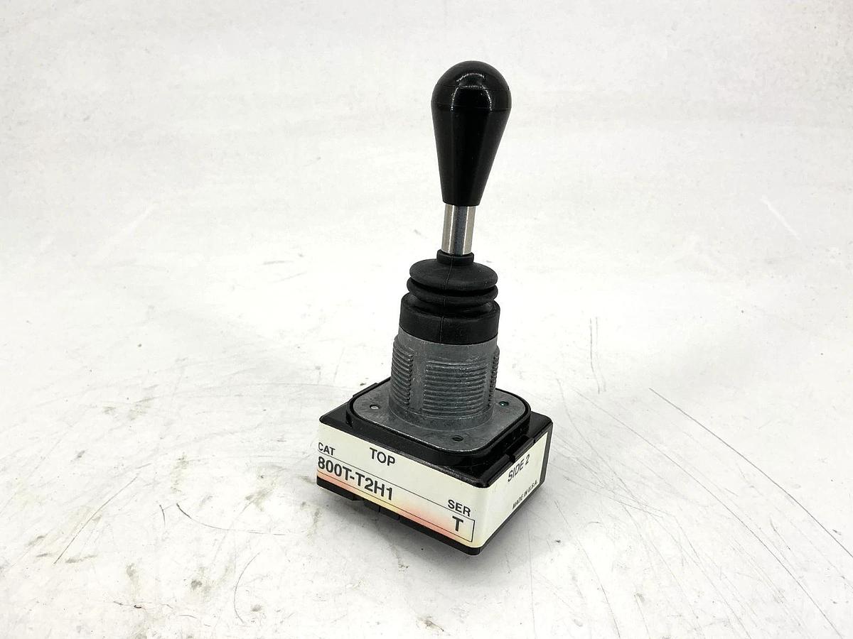 New Allen Bradley 800T-T2H1 Ser T Toggle Switch 2-Way Maintained Up/Down