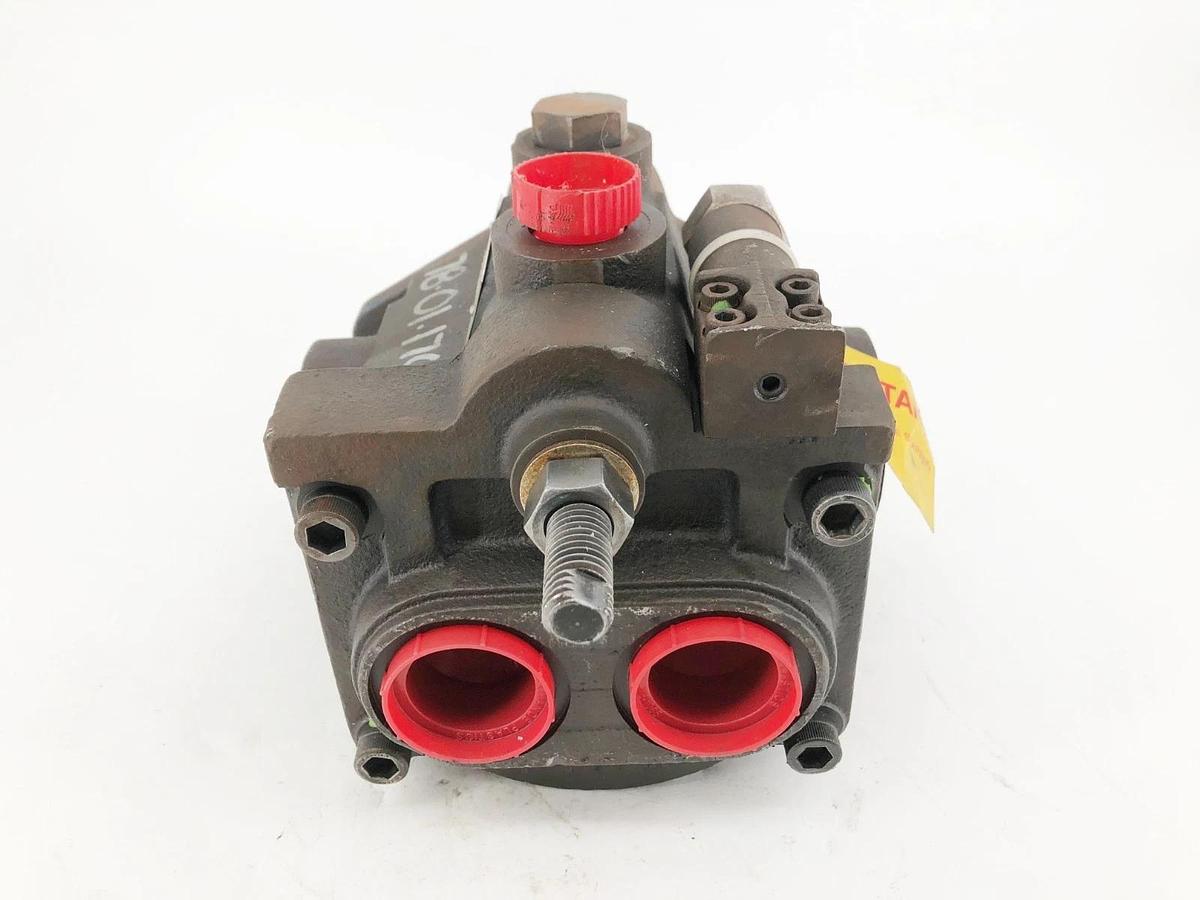 New Denison Hydraulics PV20-2R1D-C00 Piston Pump 029-09915-0 - No Box