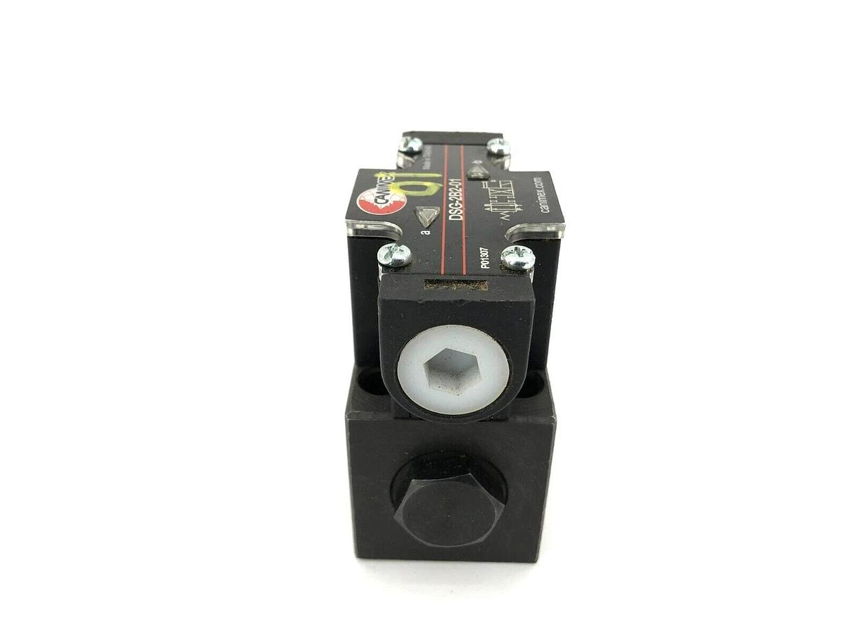 New Canimex DSG-2B2-01-A110 Directional Valve 110VAC 60Hz