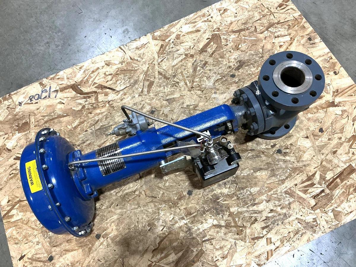 New Dyna-Flo DFC Actuator Size 2105 Travel 1-1/2 6-30PSI Body Type-360 Size 3