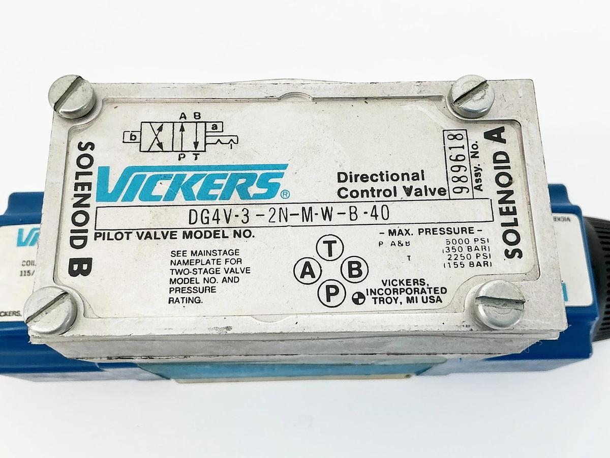New Vickers DG4V-3-2N-M-W-B-40 Directional COntrol Valve 5000PSI 120V- No Box