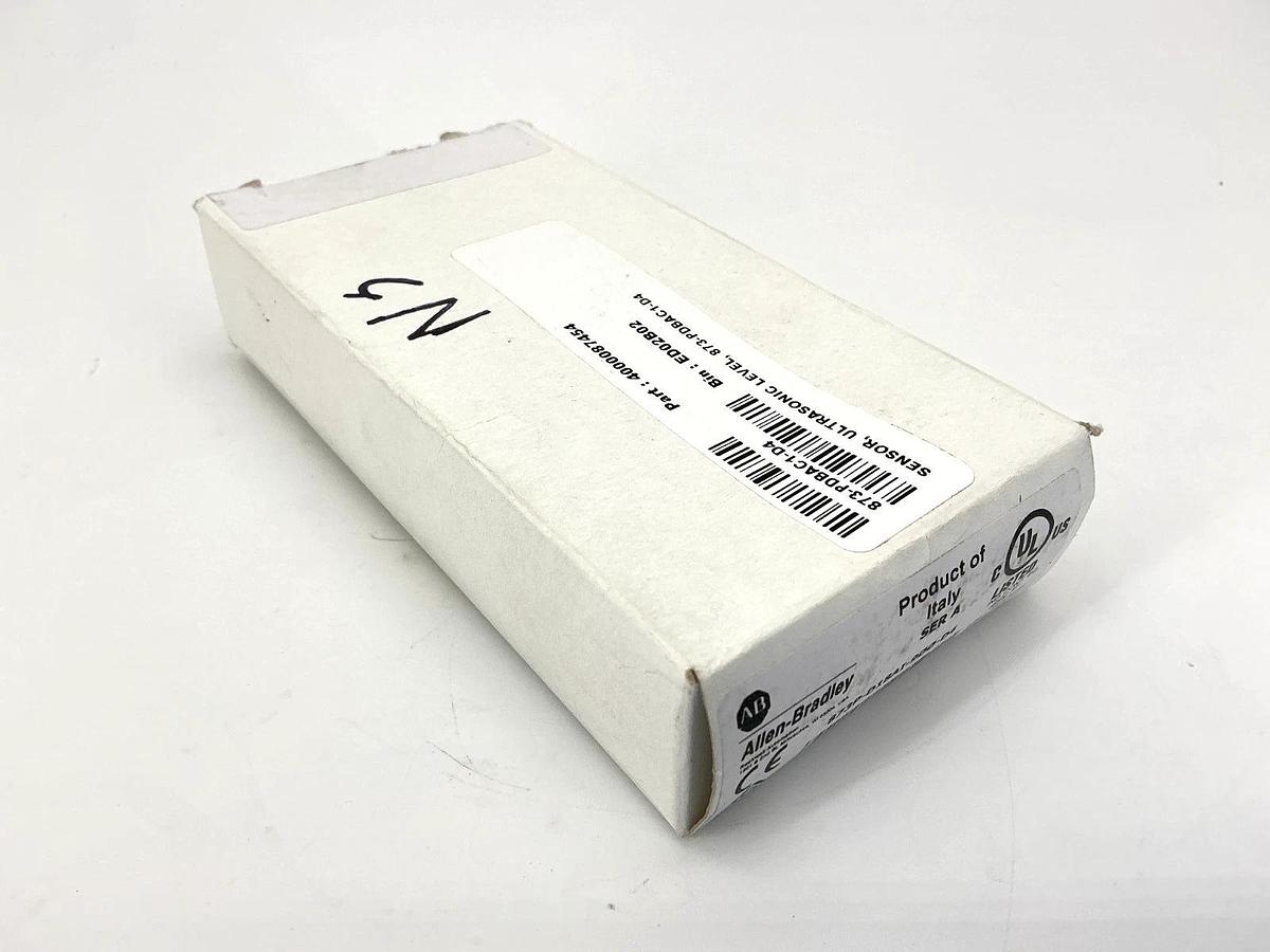 New Allen Bradley 873P-D18AI-900-D4 Ser A Ultrasonic Sensor Range: 900mm 15-30V
