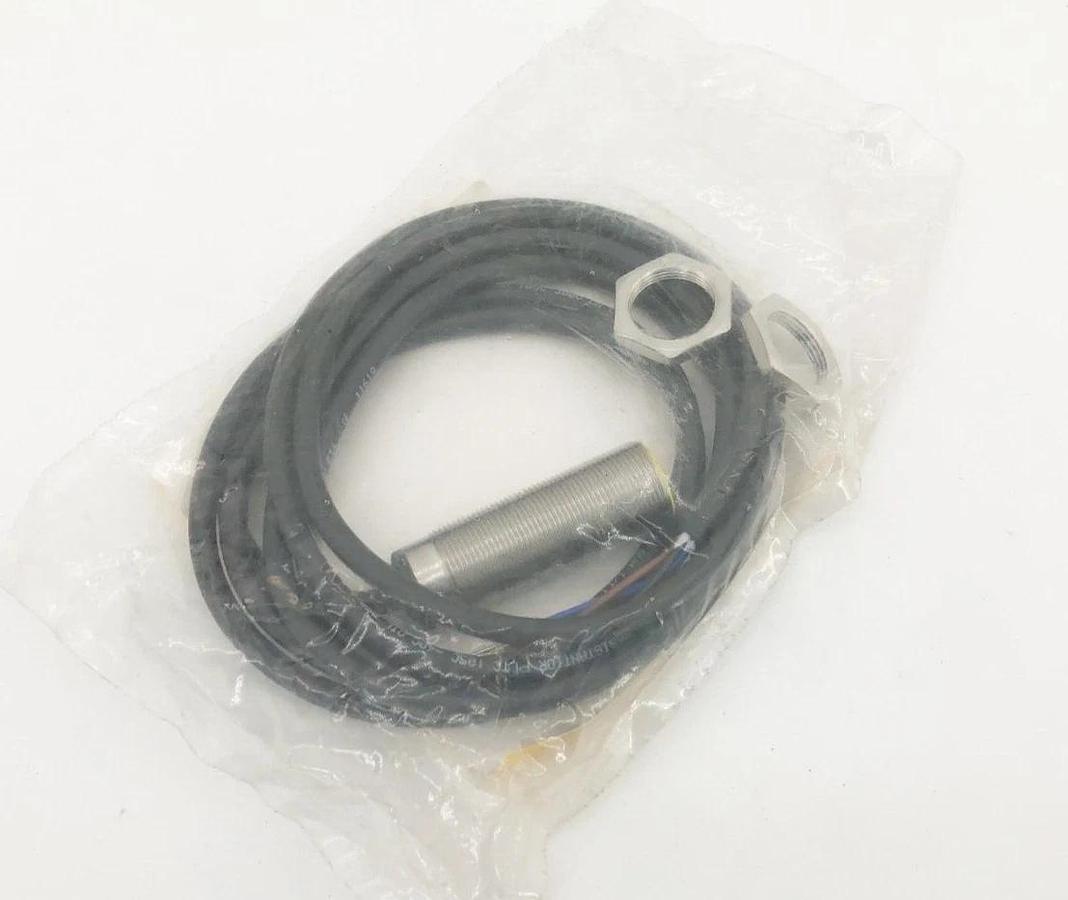 New Turck BI8-EM18-AN45XLD Inductive Proximity Sensor 1584014