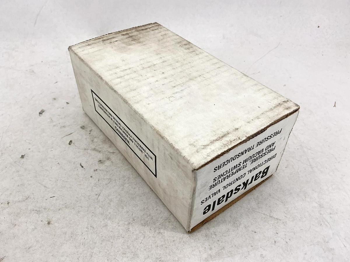 New Barksdale E1H-H90-F2 Pressure Switch 1000PSI .207-6.21 BAR 69.0 BAR 10A 600V