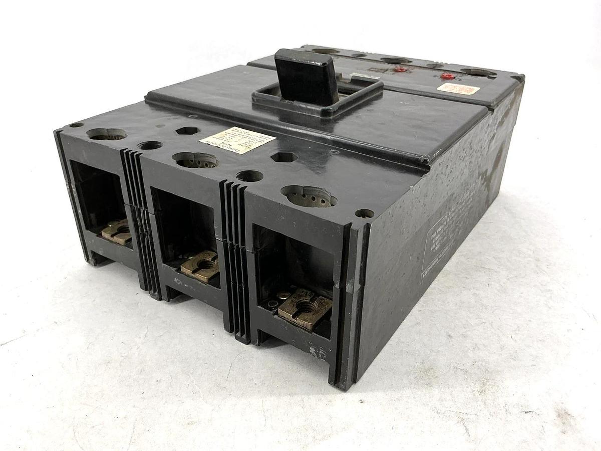 Used Westinghouse 186P835H01 Circuit Breaker 3-Pole 400A 600V