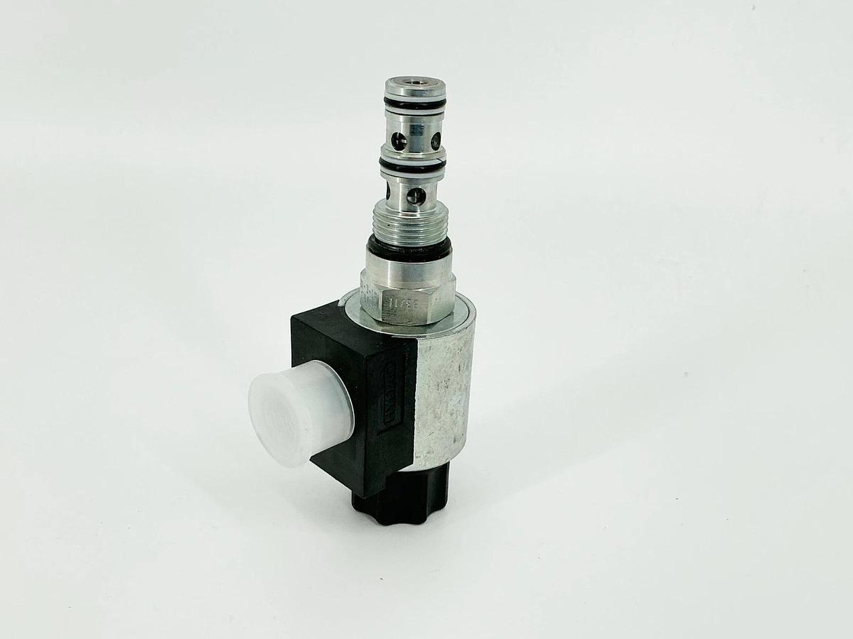 New Hydac WS08D-51-C-N Solenoid Valve 115VAC Coil 3003156 - No Box
