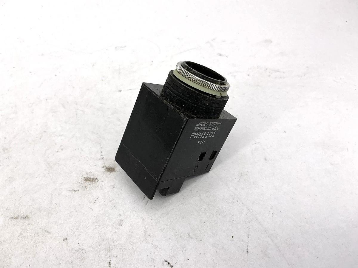 New Honeywell PWH1101 Micro Switch Illuminated Pushbutton 120V
