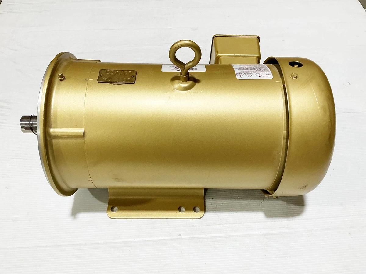 New Baldor 0107396895-000010 Electric Motor 2HP 575V 1175RPM 3PH M36G271S955G1