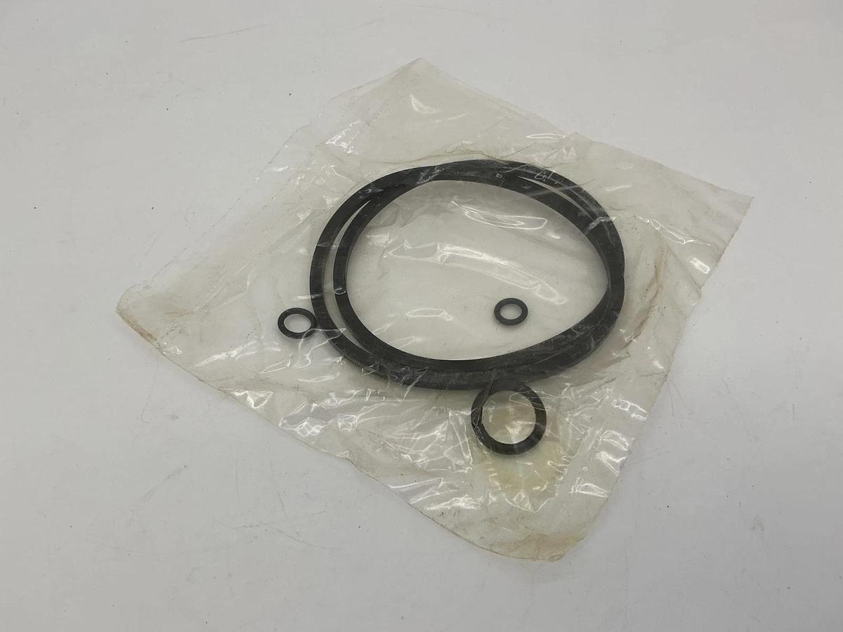 New New Holland EDPN-9N074-AA Fuel Filter Cartridge - No Box