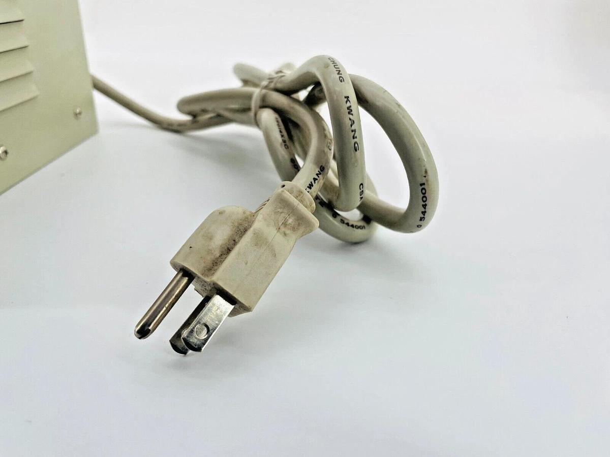 New Tripp Lite IS800 Isolation Transformer 120VAC 7A 1PH