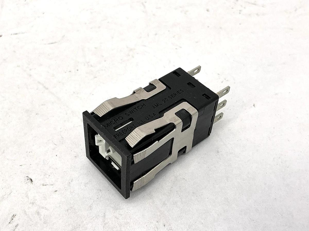 New Honeywell AML21CBE2AC Ser AML20 Micro Switch Pushbutton 3A 250V - No Box