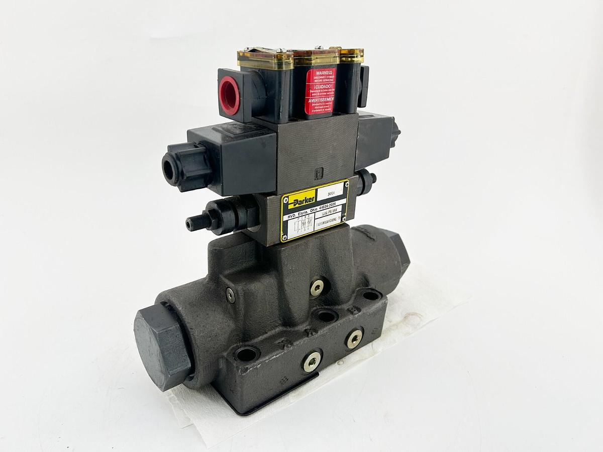 New Parker D61VW004C4NYC53A-82 Hydraulic Valve 3000PSI