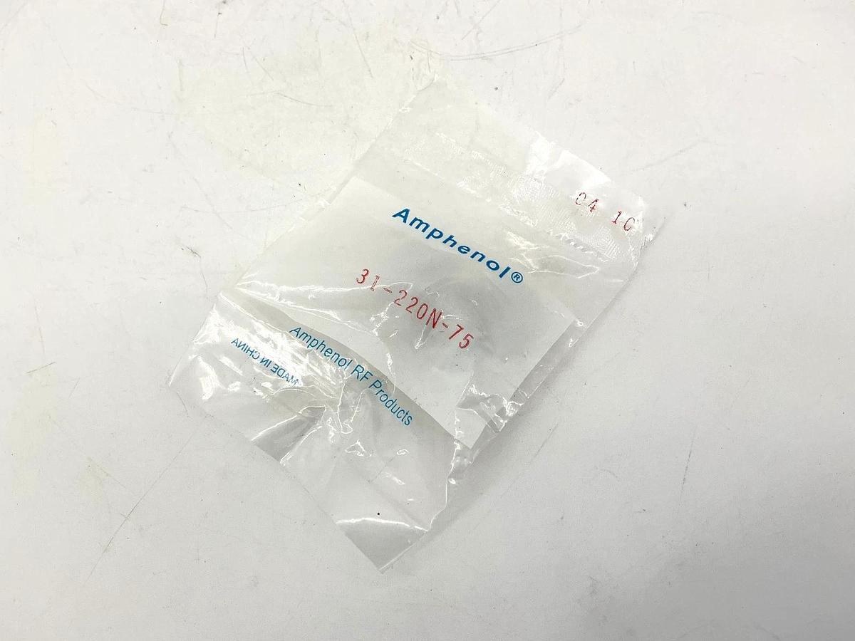 Lot of 2 New Amphenol 31-220N-75 Bulkhead Adapter 31220N75