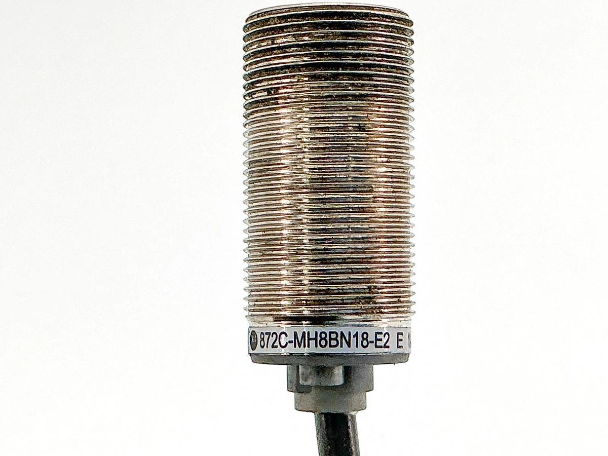 Used Allen Bradley 872C-MH8BN18-E2 Inductive Proximity Sensor 10-30VDC 200mA Ser.E