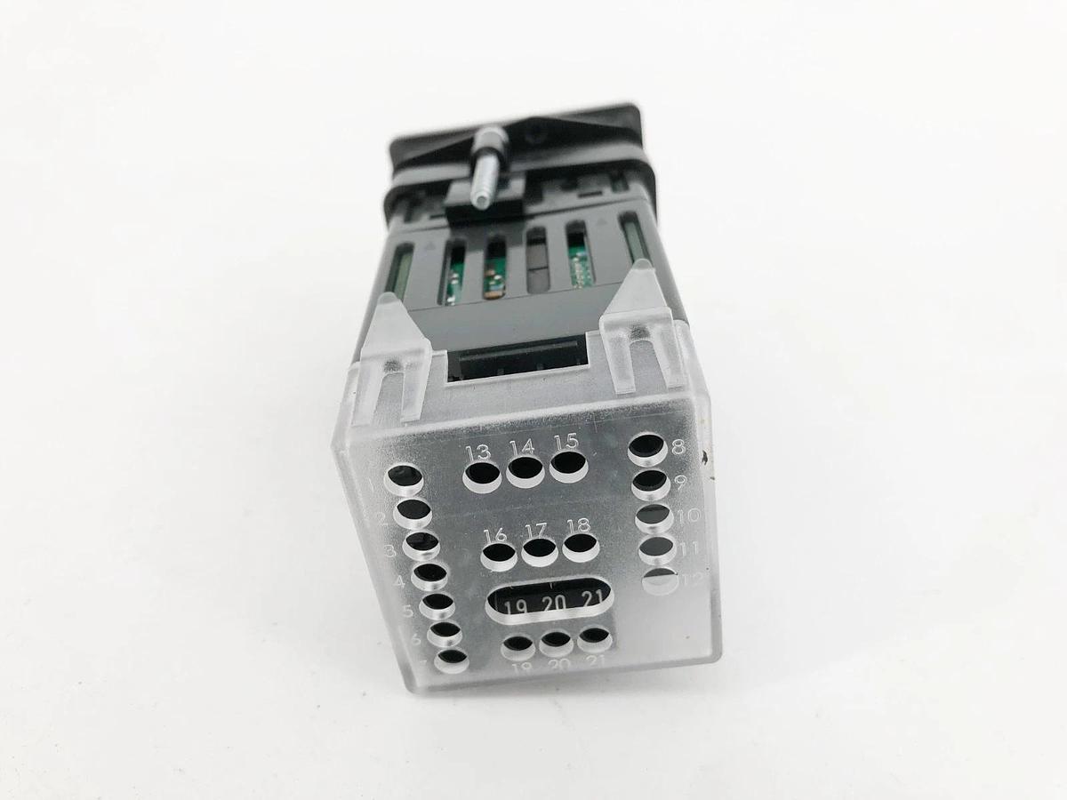 New Watlow 96A0-CAAM-00RG Temp Controller 100-240V 1/16 DIN - No Box