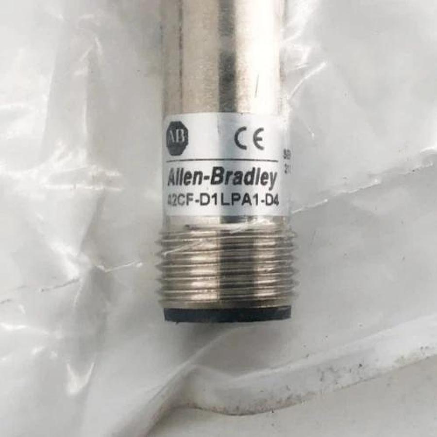 New Allen Bradley 42CF-D1LPA1-D4 Ser. A Diffuse Sensor 10-30VDC