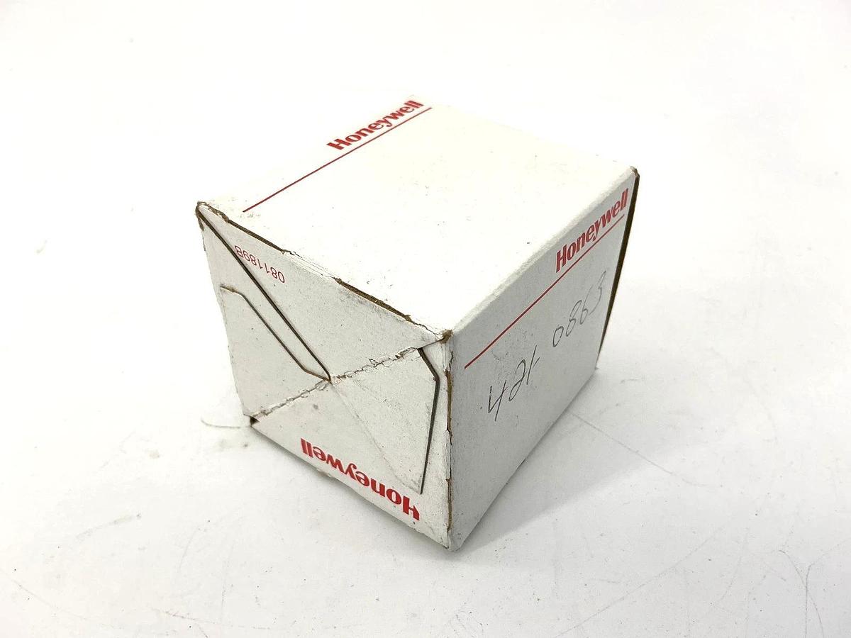 New Honeywell 76075-00001000-01 Pressure Switch 100PSI 76075-100-D