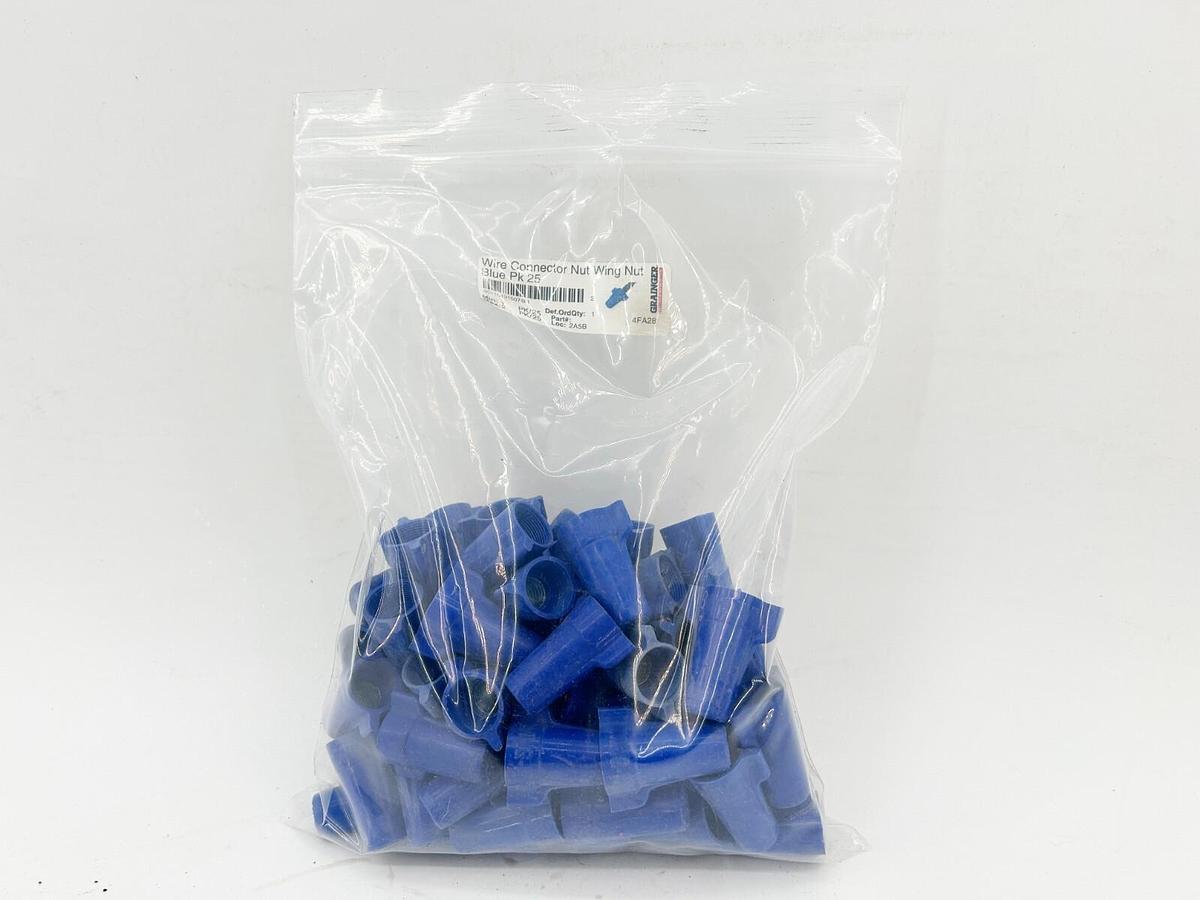 New Lot of 69 Grainger 4FA28 Wing Nut Wire Connector Blue 600V