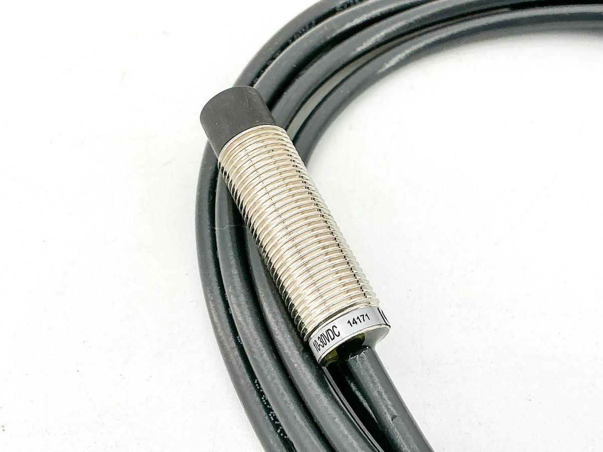New Allen Bradley 872C-NH8BN12-E2 Inductive Proximity Sensor 30VDC 200mA Ser.E