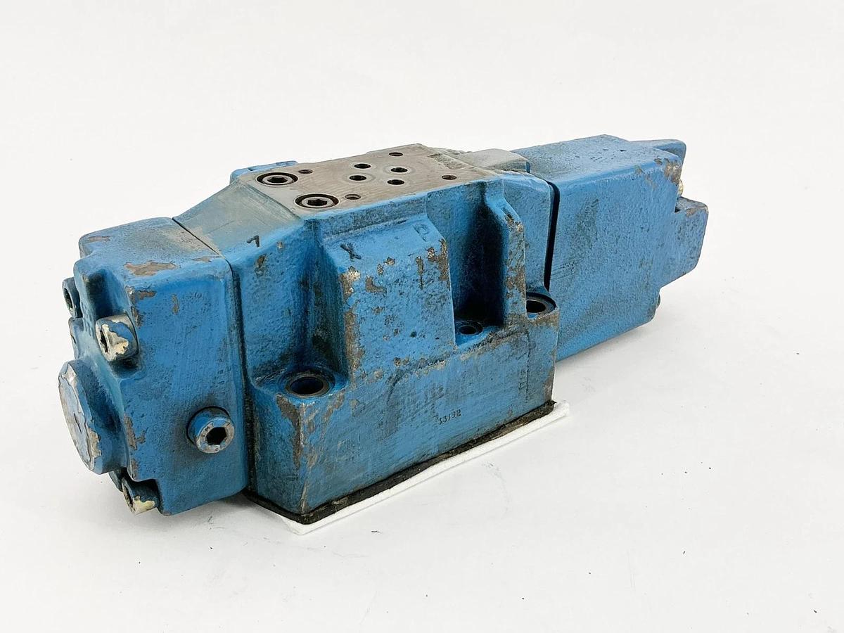 Used Rexroth 4WRZ 16 W1-100-50/6A24NETZ4/M Directional Pilot Valve Base 58959114
