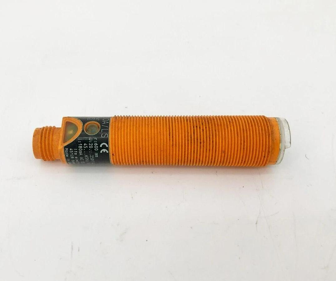 Used IFM Efector OG0041 Diffuse Reflective Sensor 18mm Dia. 600mm Range