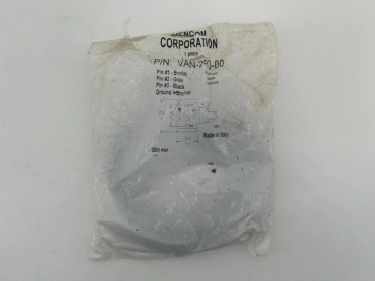 New Lot of 2 Mencom Corp VAN-290-00 Solenoid Valve Connector 250V