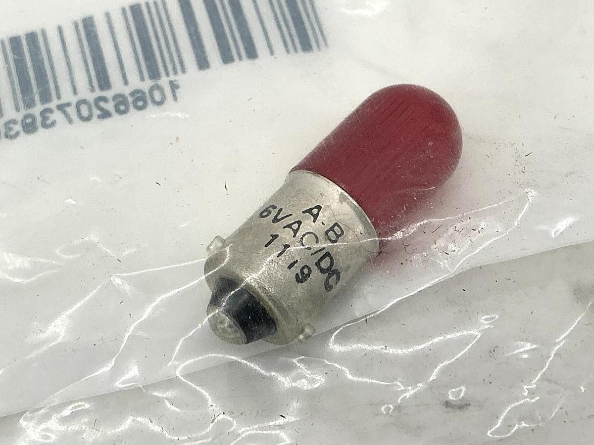 New Allen Bradley 800T-N318R Ser C Pilot Light LED Lamp Red 6V