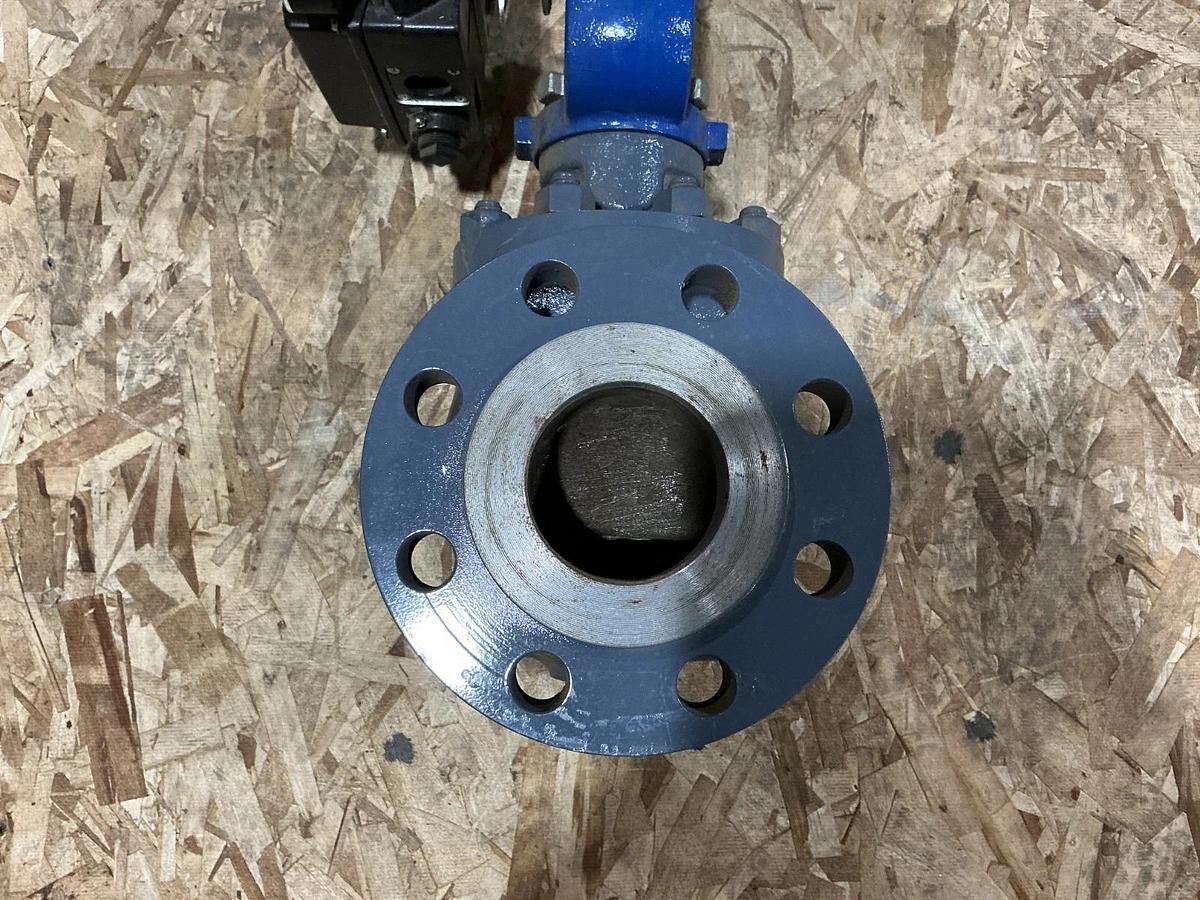 New Dyna-Flo DFC Actuator Size 2105 Travel 1-1/2 6-30PSI Body Type-360 Size 3