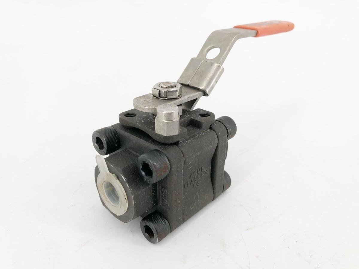 New Quadrant ASME B16.34/API 608 Ball Valve 3/8" Class 800 1973psig - No Box