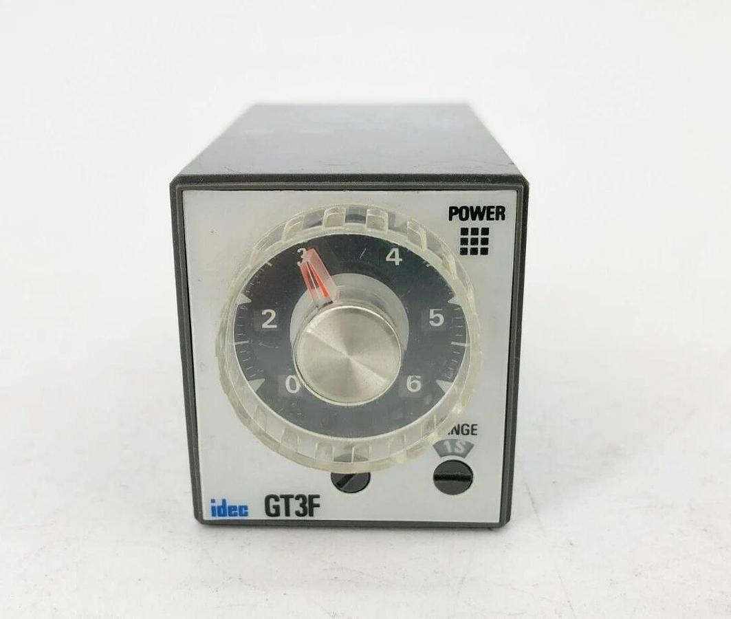 Used Lot of 2 IDEC GT3F-2 A100 Timer Relays 120V 3A-30VDC 4A 250VAC