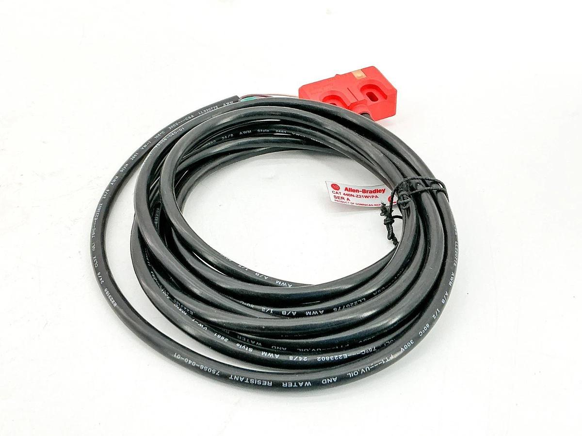 New Allen Bradley 440N-Z21W1PA Guardmaster Non-Contact Switch Ser.A