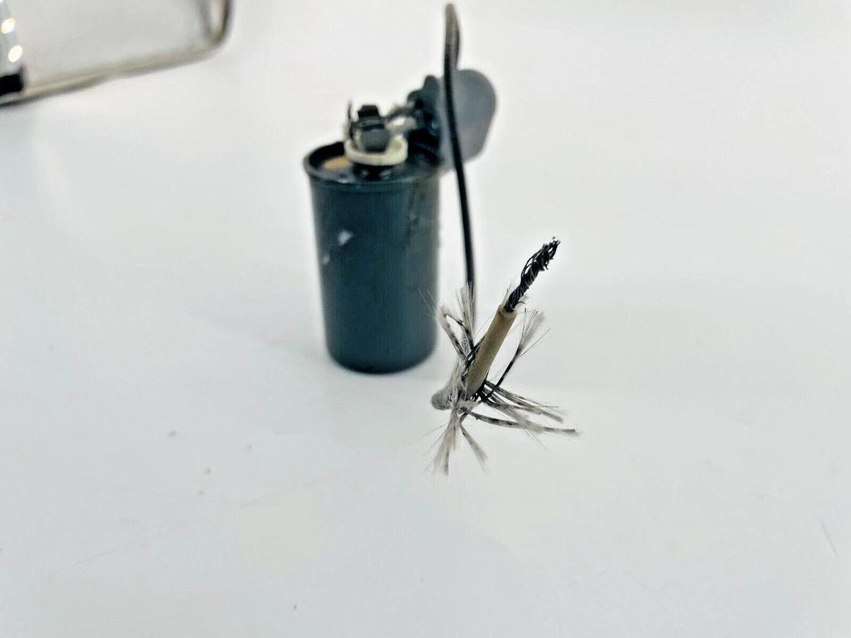 Used Aerovox Z73R2817Y Capacitor 17.5uF 280V 60Hz 90C RM077