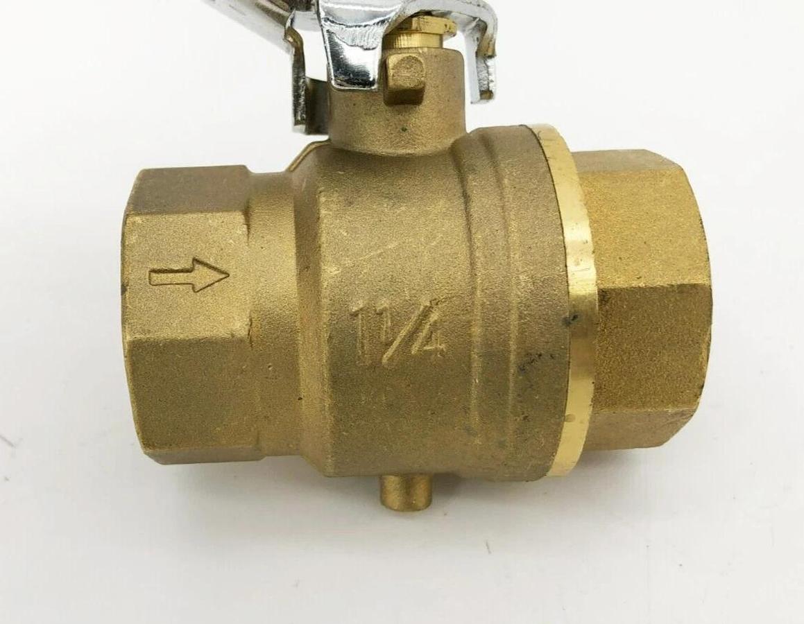 New Grainger 1PYZ3 Brass Ball Valve 1-1/4" F x F 200PSI