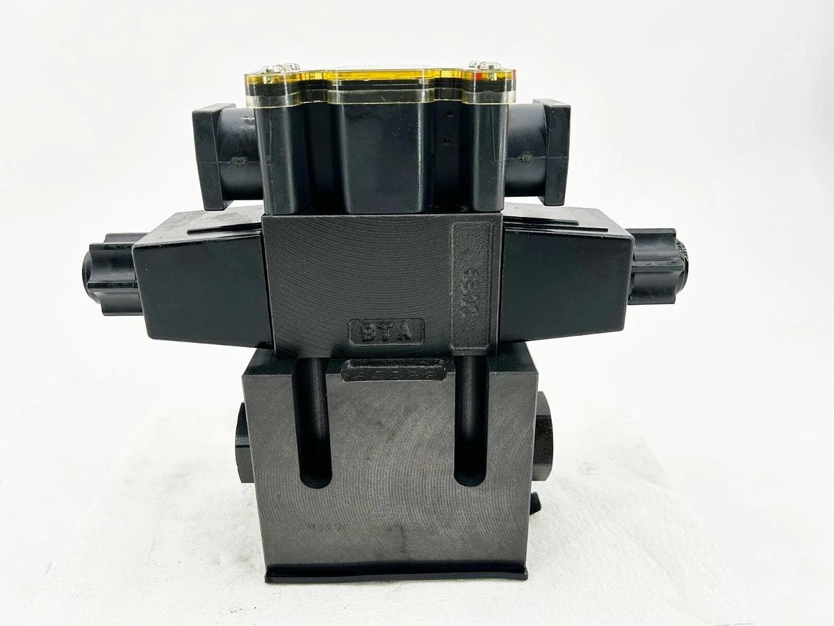 New Parker D31VW20D4NYCF5 75 Hydraulic Valve 5000PSI 50A 120V - No Box