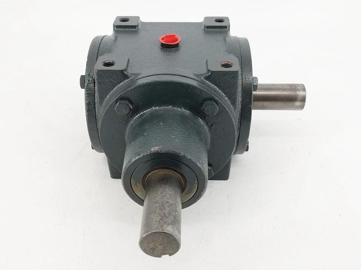New Hub City 0220-03522 Right Angle Gearbox 1:1 Model 66 1.25" Shaft - No Box