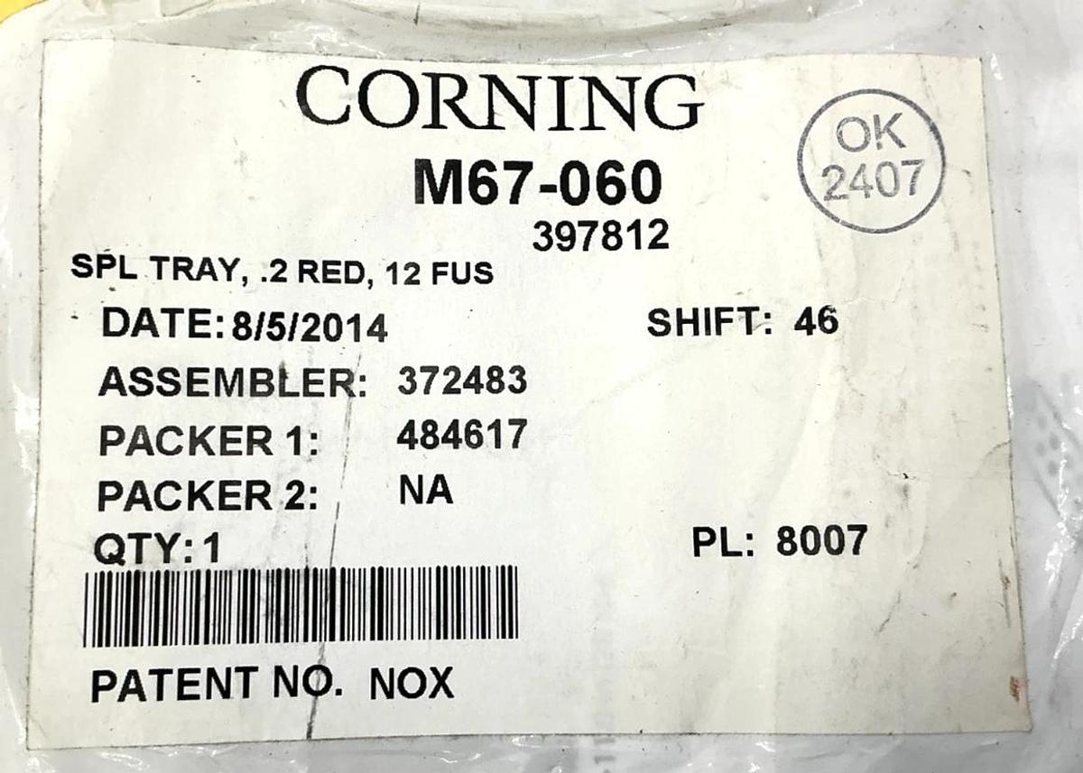 New Corning M67-060 Splice Tray RTV Splices 0.2-in 12-Splice Tray Single Fibers